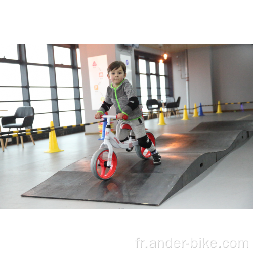 Vélo d&#39;équilibre pour enfant en alliage d&#39;aluminium hautement équilibré